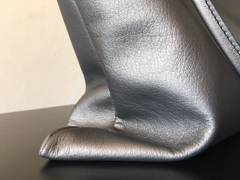 sack in a Faded Dark Metallic Bronze SALE Our Large Saco Leather Tote