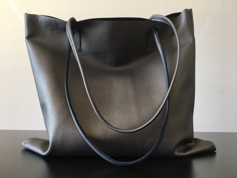 sack in a Faded Dark Metallic Bronze SALE Our Large Saco Leather Tote