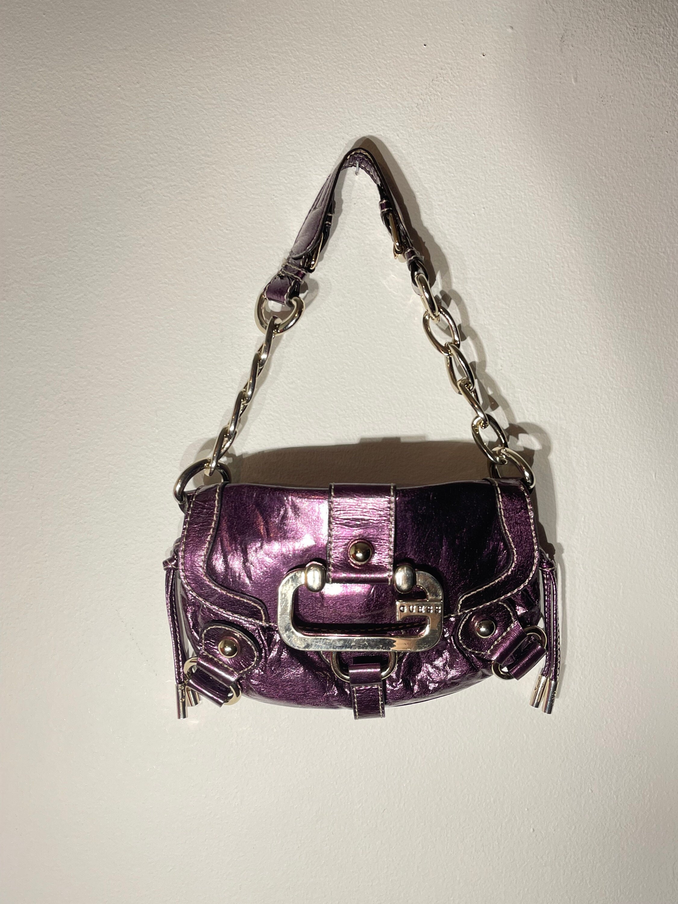 Guess Amara Handbag synthetic lavender - HWXG8493180-LIL | wardow.com