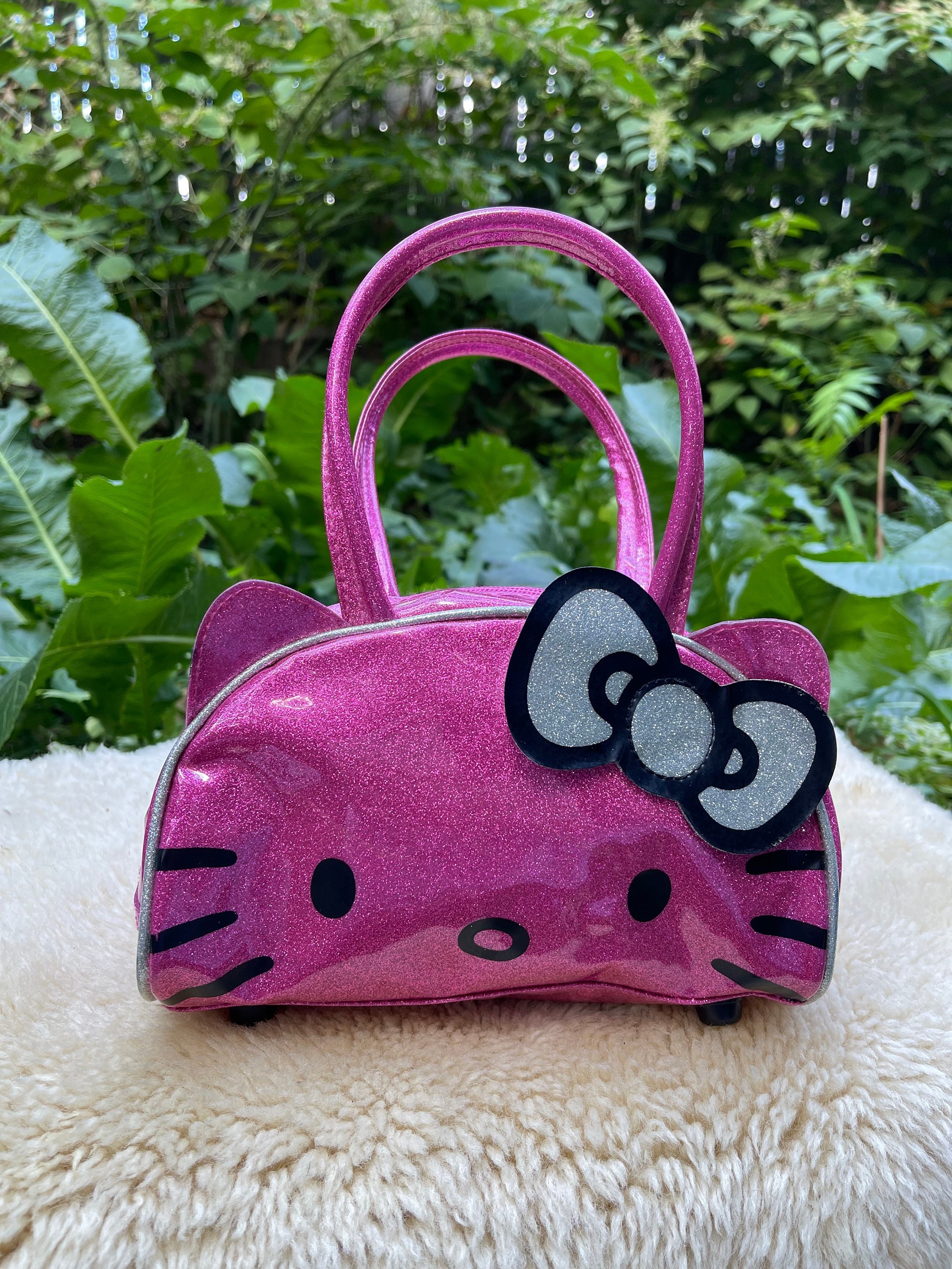 Her Universe Hello Kitty Pink Heart Baguette Bag