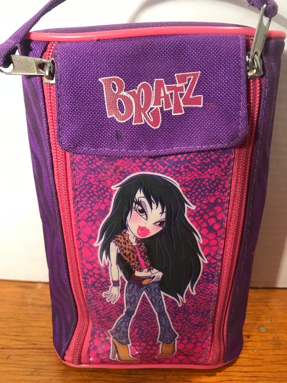 Lot of 15 Bratz Doll Purses And Backpacks