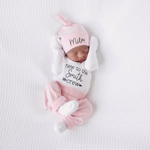 Newborn Girl Coming Home Outfit, Personalized Baby Girl Take Home Outfit, Baby Girl Gift, Gift Set