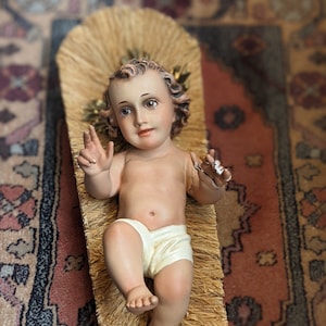 Vintage Baby Infant Child Jesus with crown and cradle // Religious figure made of plaster OLOT