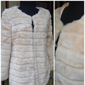 Vintage White Off - Beige Faux Fur coat / Vintage Lady Coat / Winter coat
