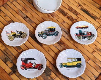 Set vintage di piatti in porcellana macchinine per la decorazione domestica // Porcellana dipinta a mano Hispania