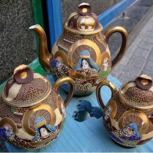 Satsuma moriage tea set / Tea set with polychrome enamels / Japanese moriage porcelain/ Japanese Tea Set