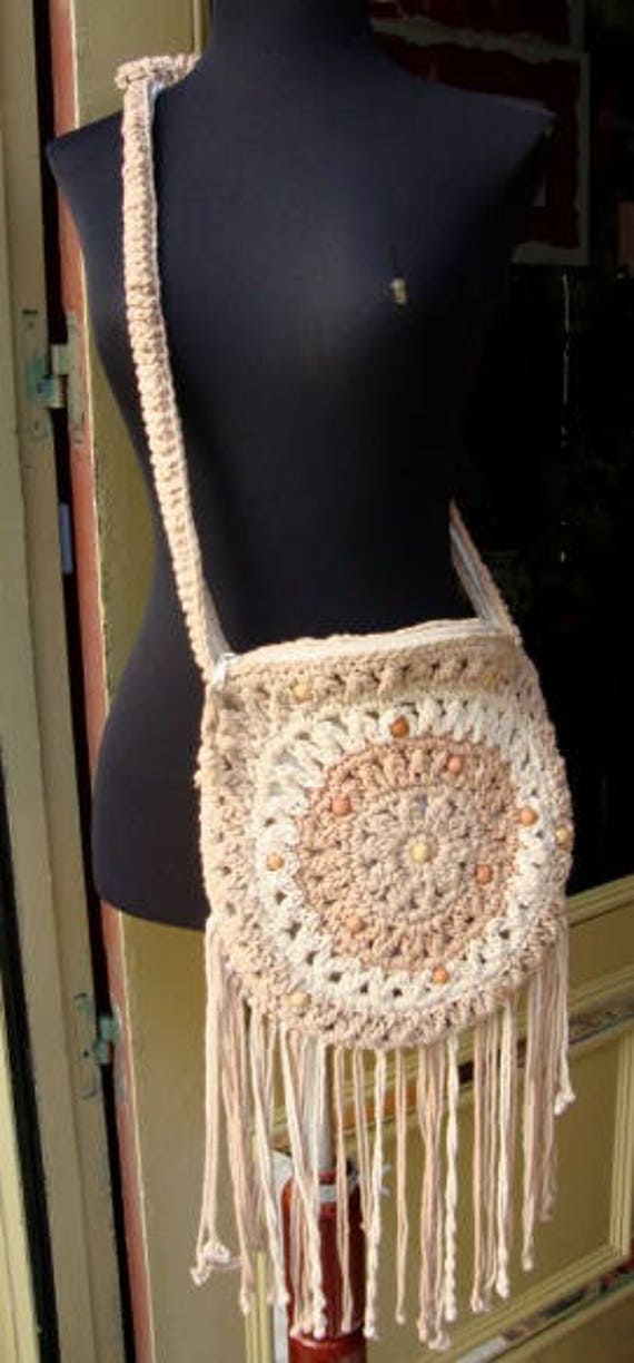 Vintage Handmade crochet Fringe handbag / Crochet purse / Shoulder bag / Women handbag / Vintage bag