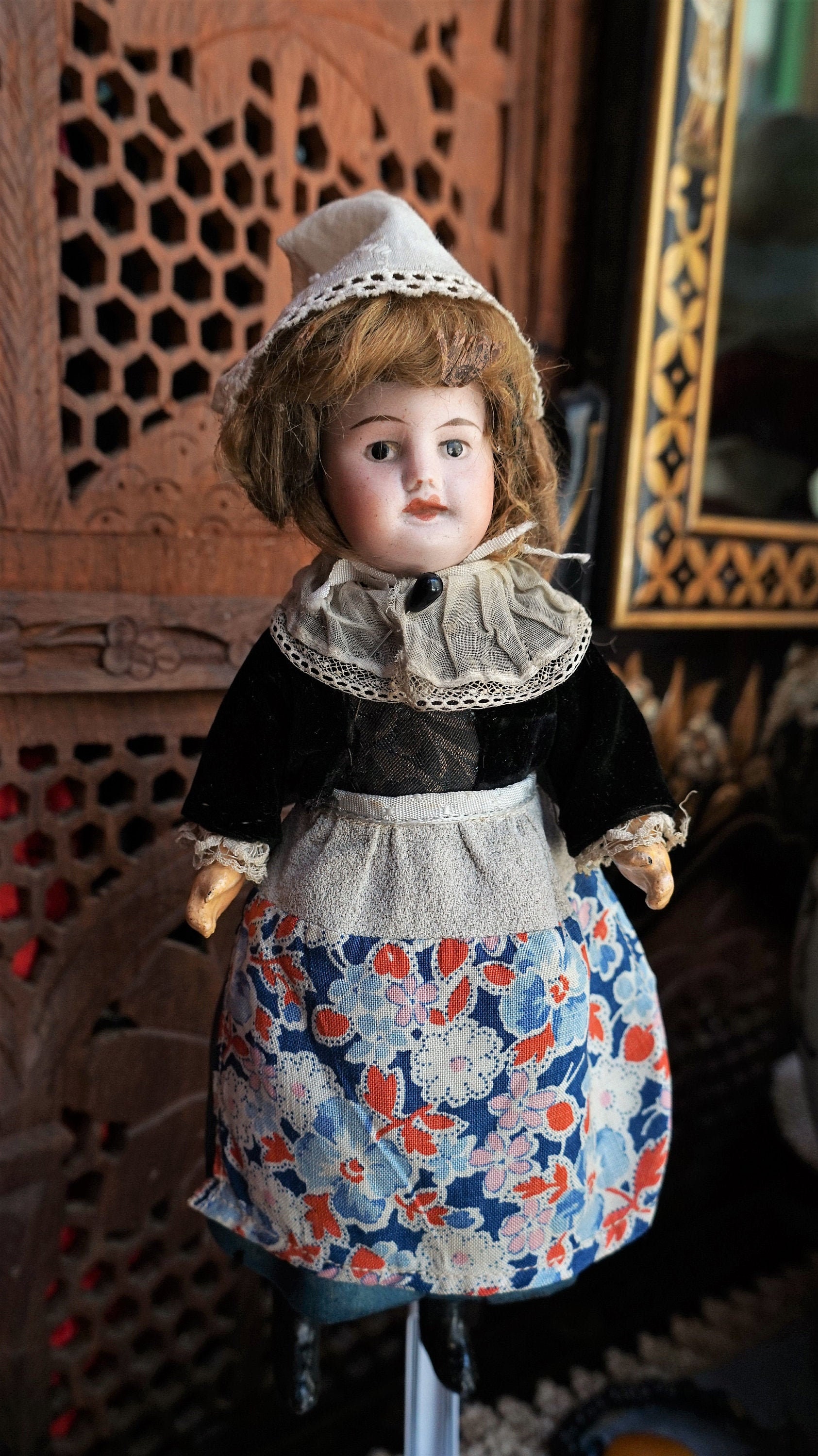 Group of French and German bisque dolls : r/Antiquedollcollecting