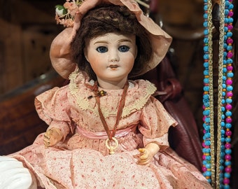 France-Poupée tête porcelaine marquée en creux, AL&CIE
