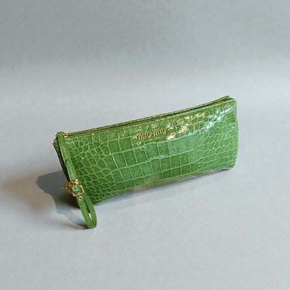 Miu Miu Vintage Clutch 2000 – Green Croc Embossed Leather
