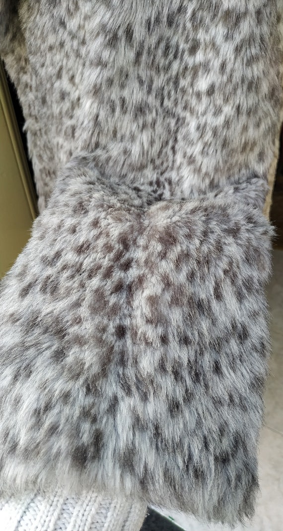 Vintage Print coat Gray Faux Fur // Cozy jacket L… - image 2