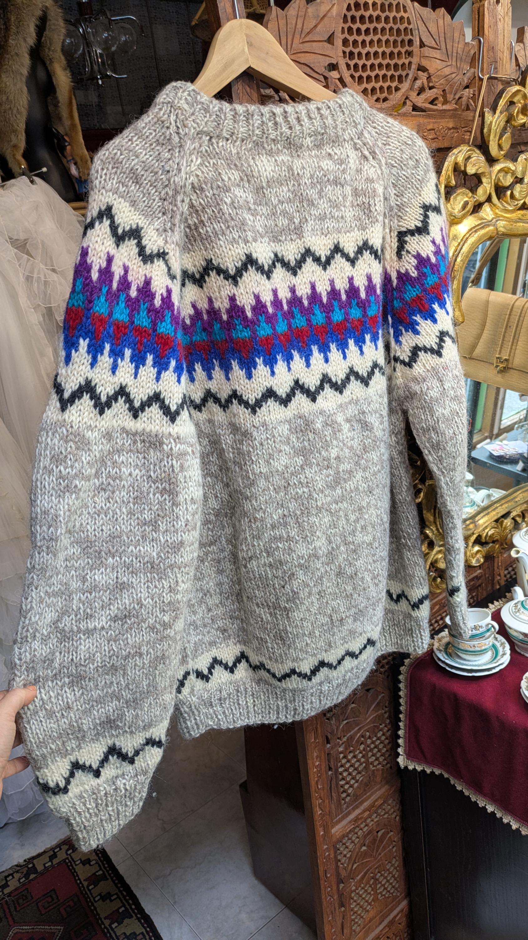 80s Vintage Nepal Handknitted Wool Sweater Knitwear Blue Ornament 