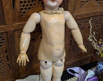 Une poupée SFBJ 301 taille 6 Paris tête JUMEAU marquée dans - Lot 306