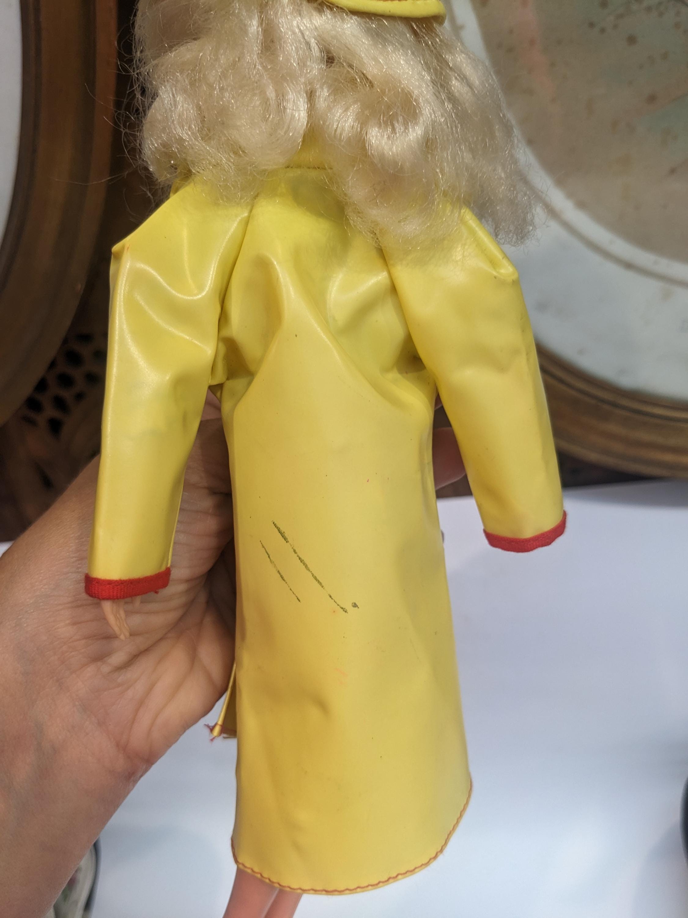 VINTAGE 1980s Sindy Doll 033055X With Clothes - Etsy