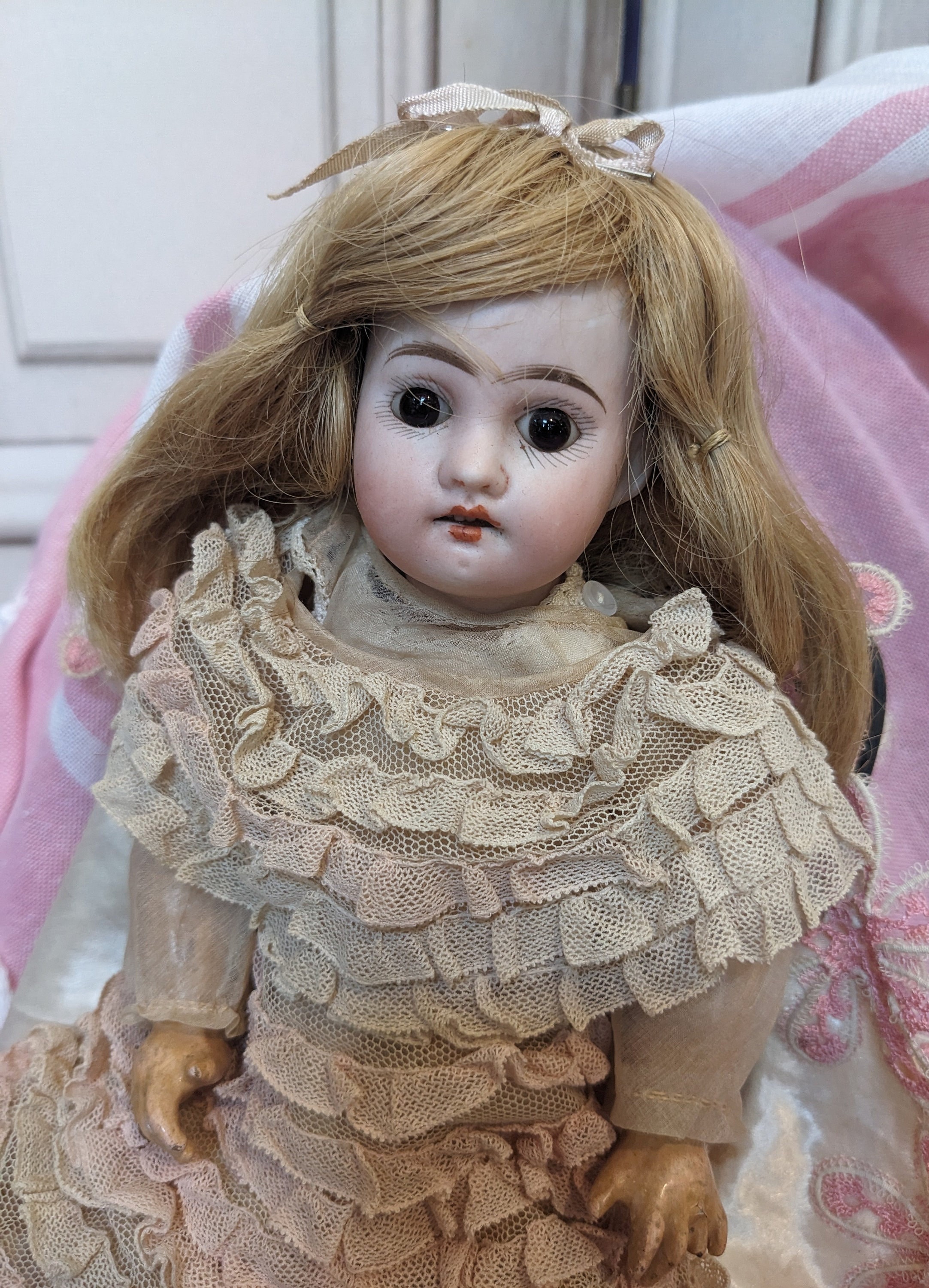 Antique Porcelain Doll With Original Clothes // Mark D 8/0