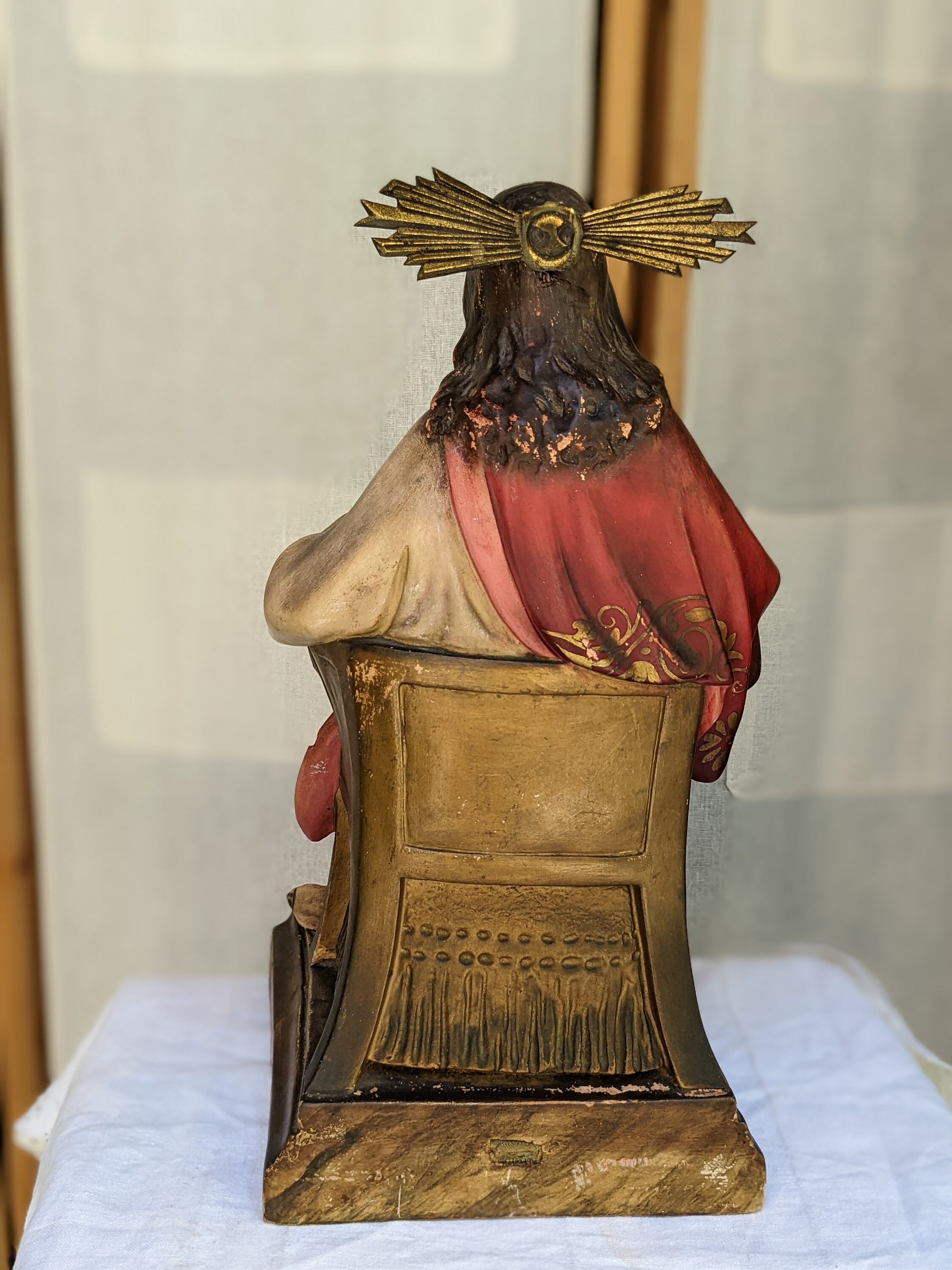 キリスト誕生本型の宗教的彫刻 イタリア館 復活のキリスト | 大阪 泉州発！水彩画 工作を楽しむ方法