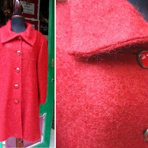 Red Wool  Coat with vintage pink buttons / Vintage Woman Coat