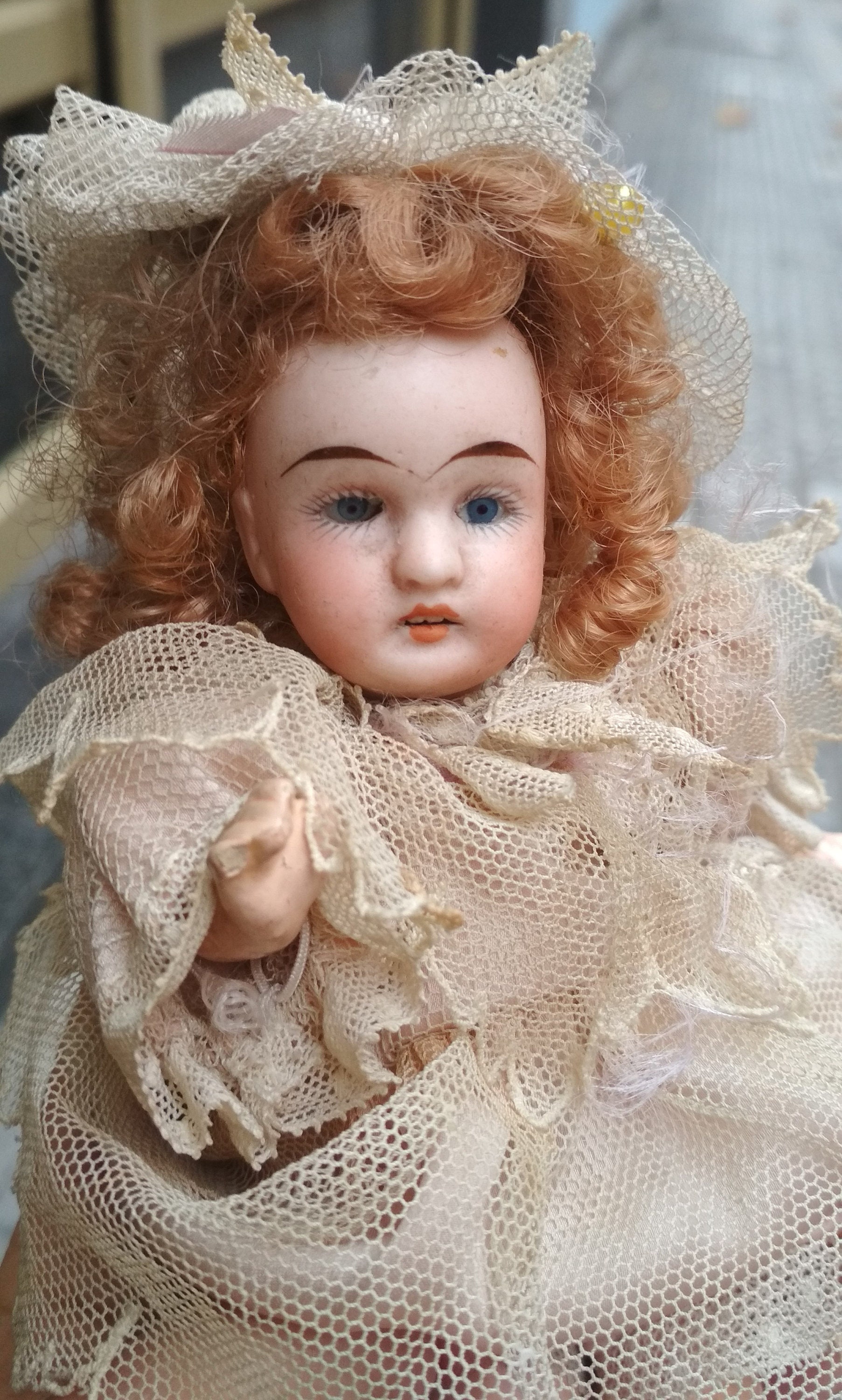 Antique Kühnlenz German Bisque Doll, 6.6