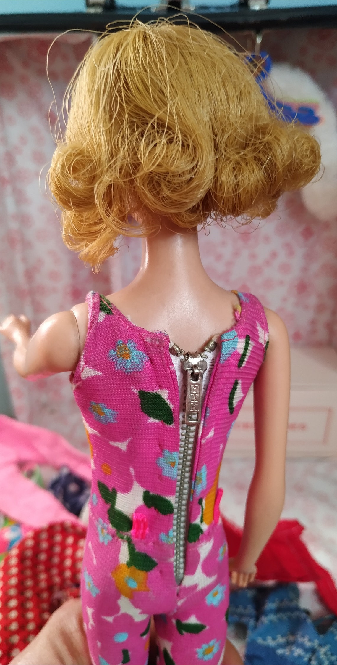 Vintage Midge Doll With Dollcase and Outfits Barbie // Barbie | Etsy