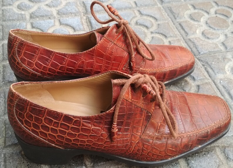 Shoes embossed leather vintage women / Elegant leather shoes / Oxford Shoes image 7