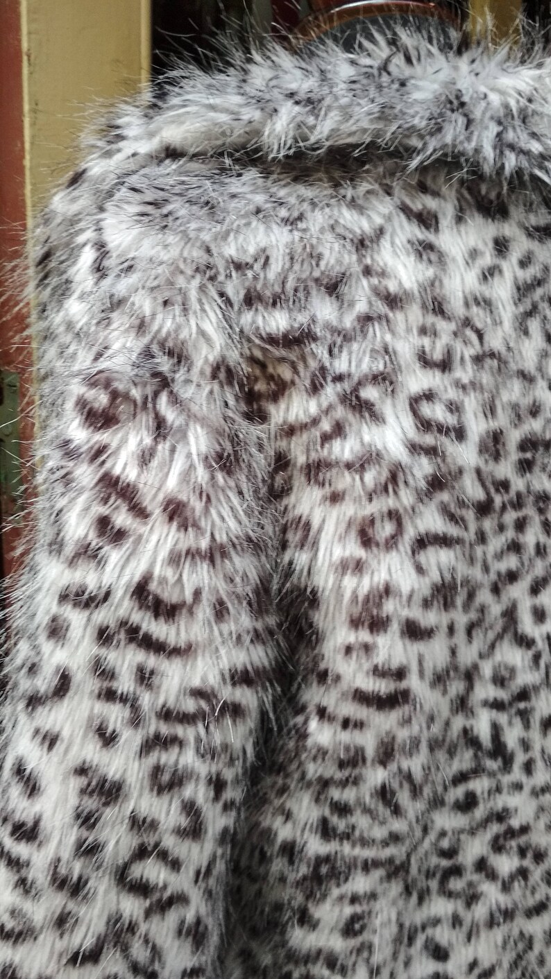 Vintage Gray Black White Faux Fur Coat Print / Leopard Faux Coat / Style Animal Print Design image 7