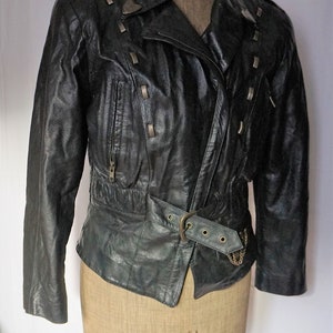 Veste motard en cuir noir vintage des années 80 pour femme / taille moyenne / veste en cuir /