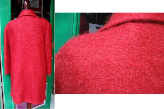 Red Wool  Coat with vintage pink buttons / Vintag… - image 4