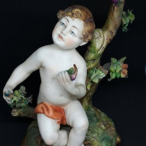 Lovely Sculpture Figurines Capodimonte Porcelain