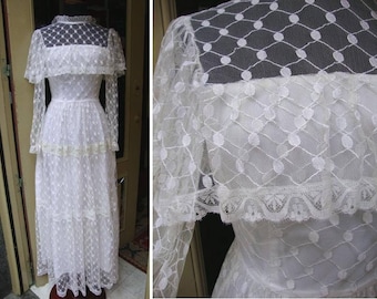 Vintage wedding dress 70s /All lace, white, S / Tulle with Polka Dot Romantic boho wedding Dress