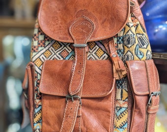 Longchamp Vintage Leather Kilim Backpack // Designer Ethnic  display picture 1