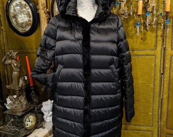 Weekend Max Mara Long Womens Puffer Coat // Designer Vintage Black Puffer Coat