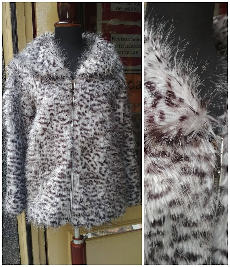 Vintage Gray Black White Faux Fur Coat Print / Leopard Faux Coat / Style Animal Print Design image 1