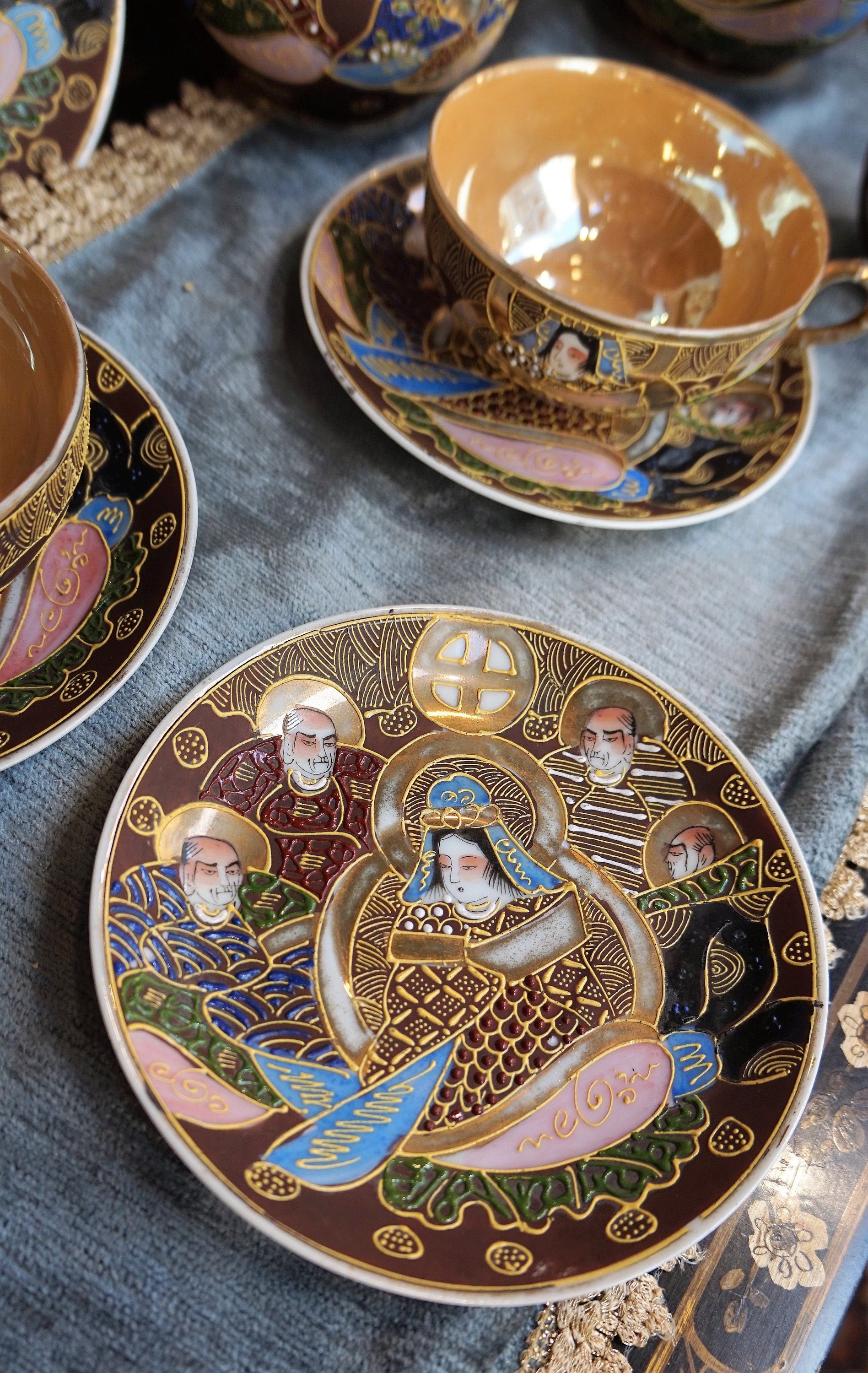 ヴィンテージ薩摩茶器磁器 // 薩摩盛上茶器 / 多色エナメルの茶器