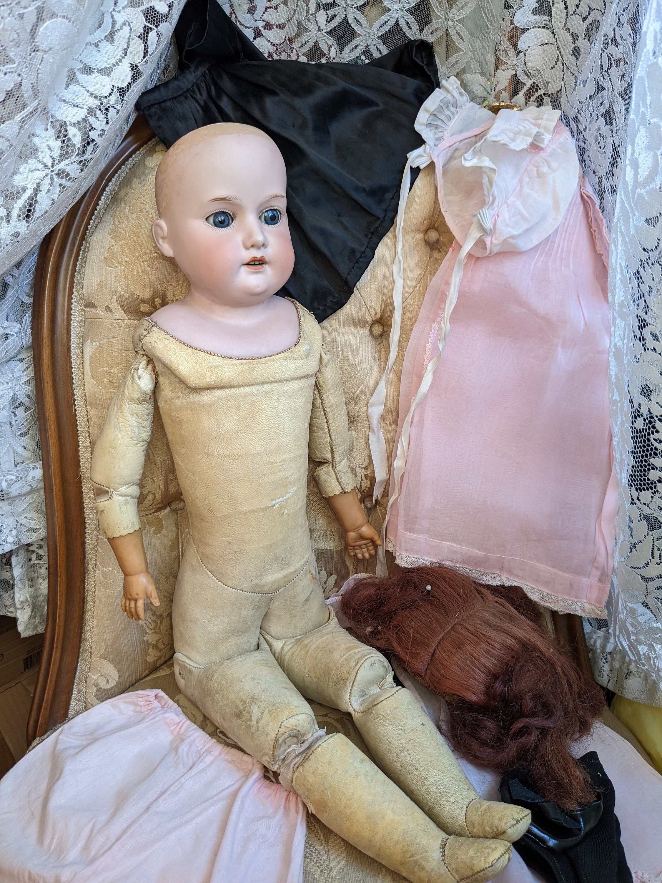 アンティーク ドイツ　Armand Marseille 製 ビスクドールヘッド アンティーク ドイツ Armand Marseille 製 ビスクドールヘッド