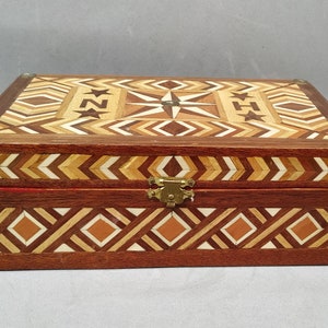 Vintage Inlaid Wooden box, Handmade Wooden Mosaic Art Box, Wooden Marquetry Box, Wooden Jewellery Box,