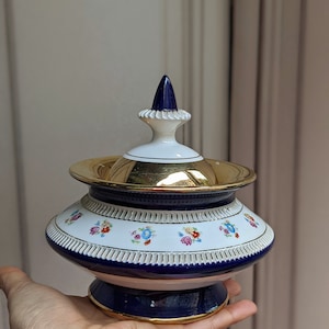 Vintage Italian Sicas Sesto porcelain Box Made in Italy / Sicas Sesto FiorentinoBox collectors / Treasure Box / jewelry box/ Cerami Box /