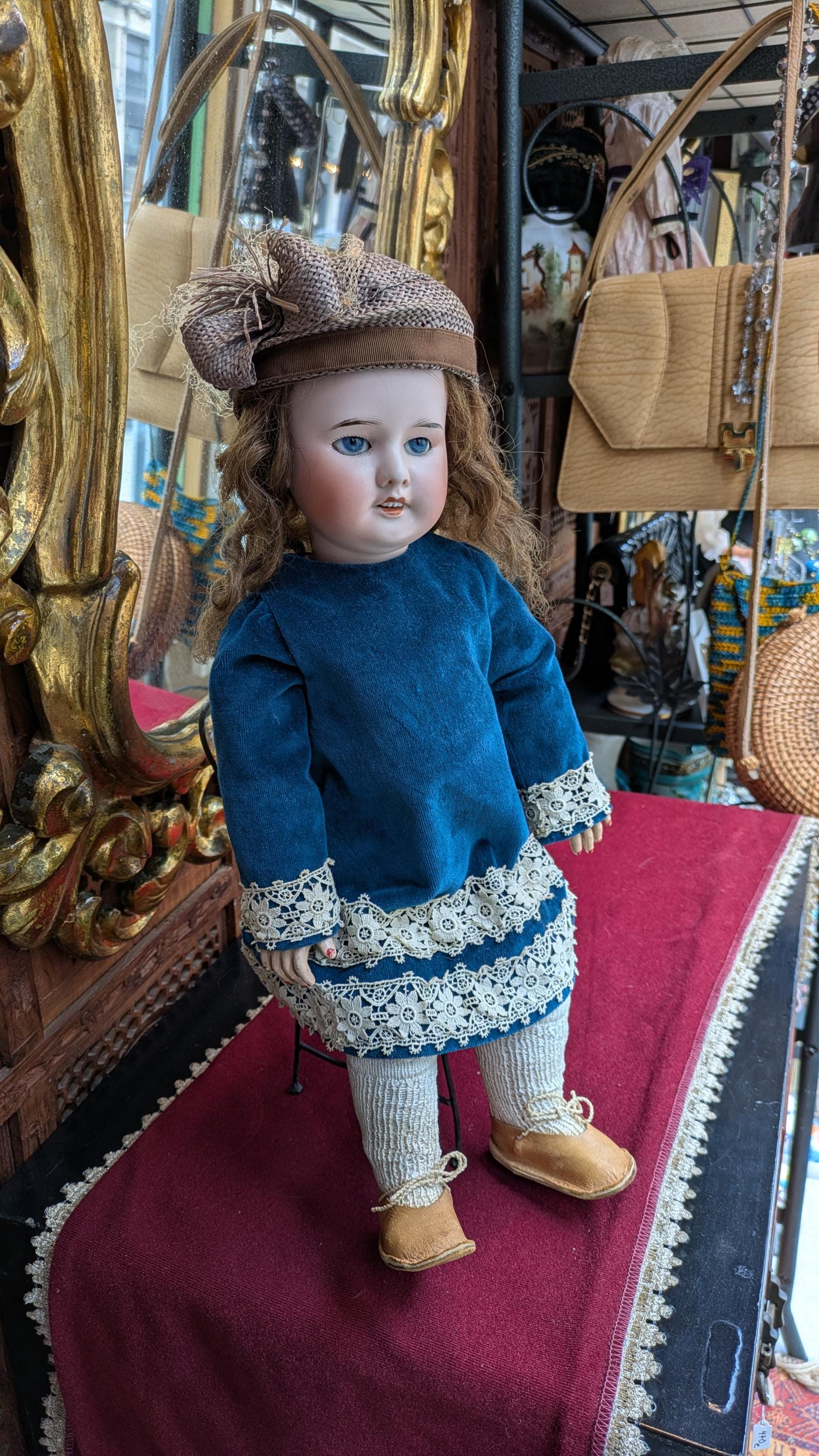 Antique Doll SFBJ Paris 3 / 46 Cm -18