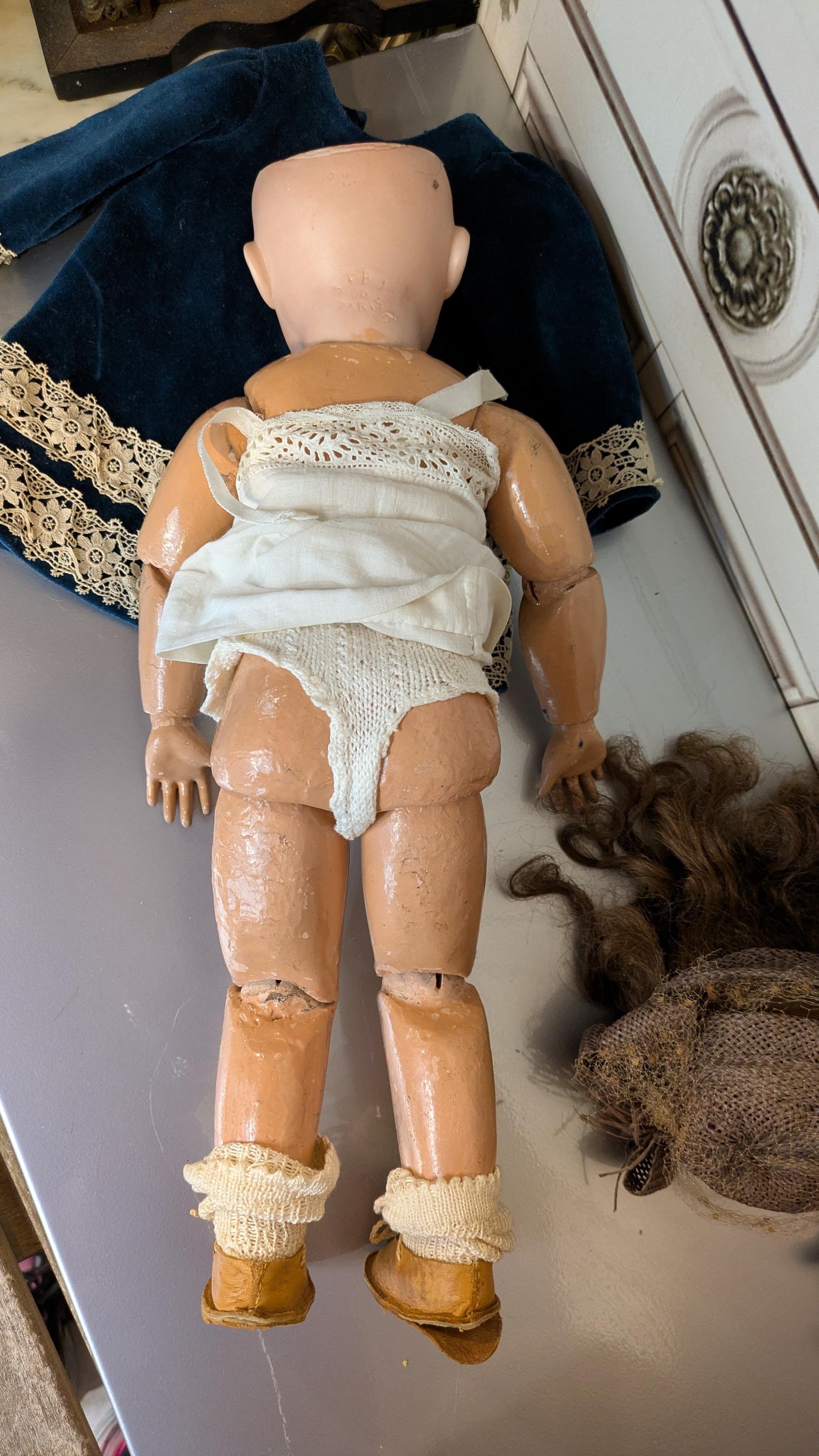Antique Doll SFBJ Paris 3 / 46 Cm -18