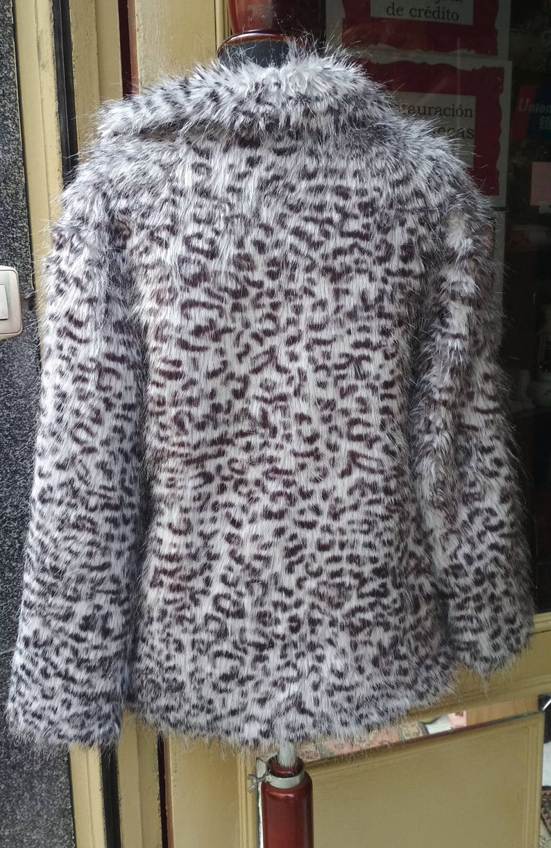 Vintage Gray Black White Faux Fur Coat Print / Leopard Faux Coat / Style Animal Print Design image 8