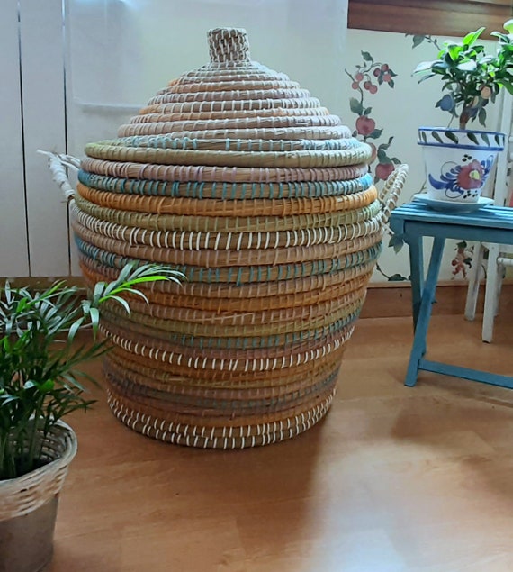 Vintage enorme cesta con tapas // Cesta de almacenamiento de | Etsy