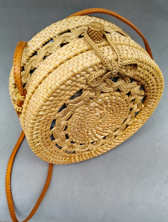 Vintage Round Rattan bag with leather straps // Bali … - Gem