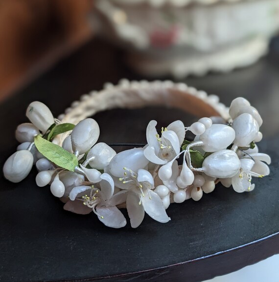 Vintage Wax Flower headpiece // Vintage Wedding Headp… Gem