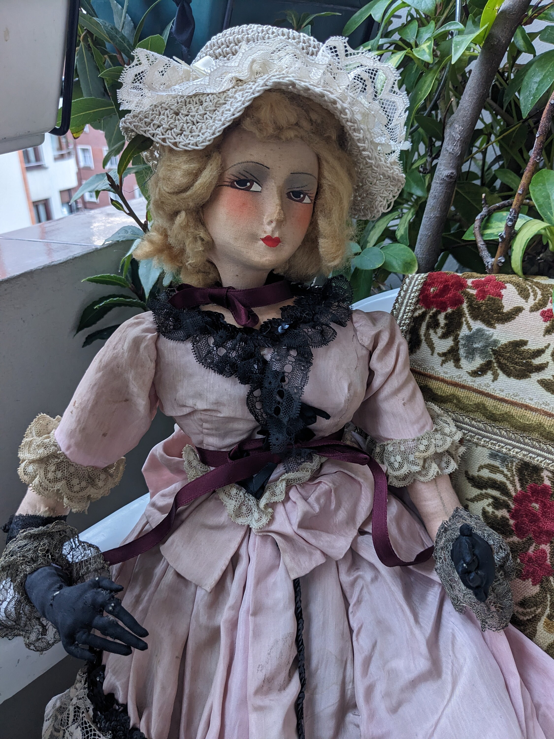 美しく珍しいブドワール人形 / アンティークフランス人形 / 淡いピンク