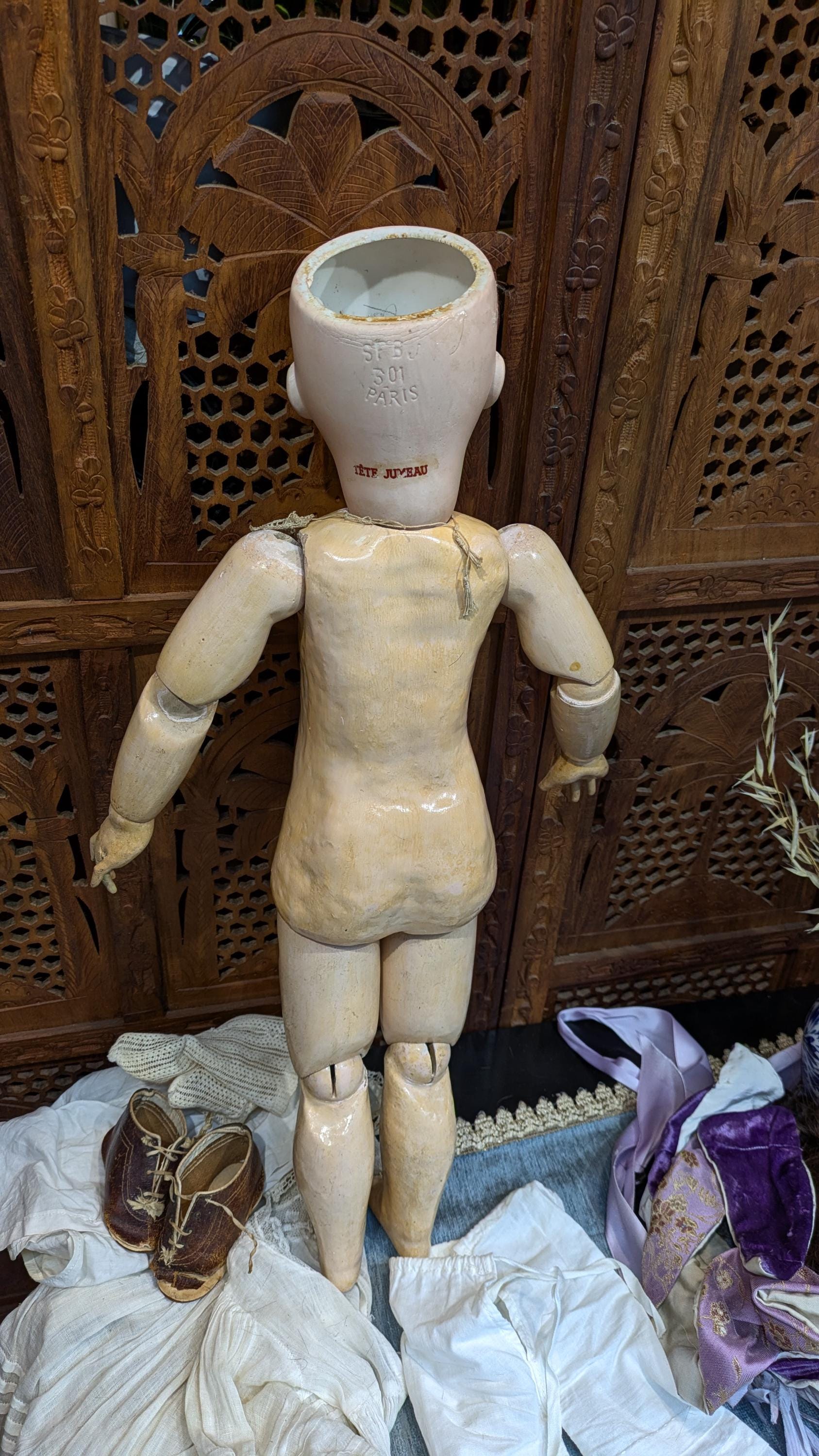 アンティークSFBJ 301 BeBe TeTe Jumeau人形 フランス製ビスクドール