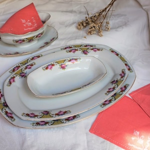 Vintage set of porcelain  Czechoslovakia Serving  // Tablesetting vintage Plates, trays and sauce Boat