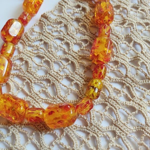 Vintage Resin natural Necklace // Vintage Jewellery
