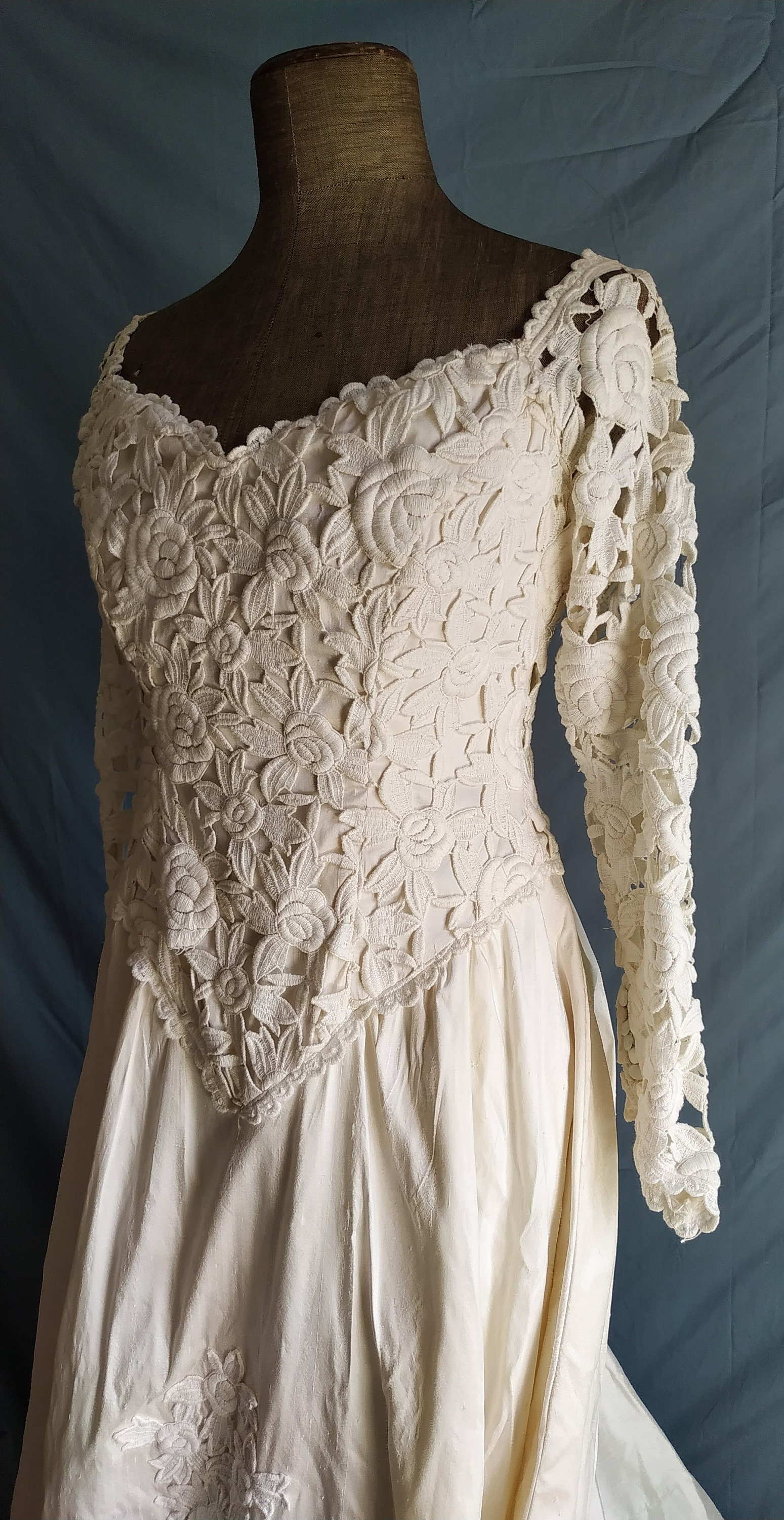 Vintage Wedding Dress Silk and Lace With Large Embroidered | Etsy