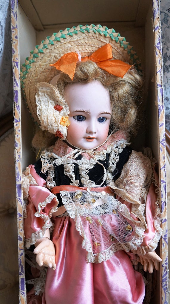 Antique SFBJ 60 French Doll // Fashion Bisque Doll With 