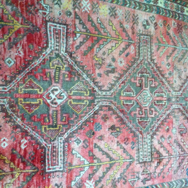 old wounderful red 3 dimond design only by mind of nomad handknoted tribal  persian rug 7.7 by 5