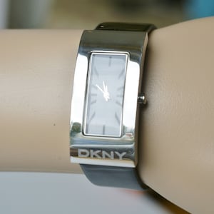 Vintage DKNY Ladies Analog Wristwatch - DKNY Modern Black Silver Womens Watch - Minimalist Black Patent Leather Band DKNY Watch for Her